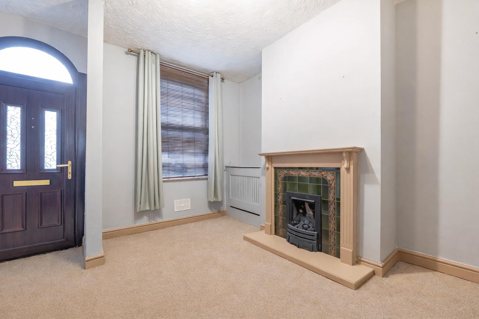2 bed property in Brook Street, Preston